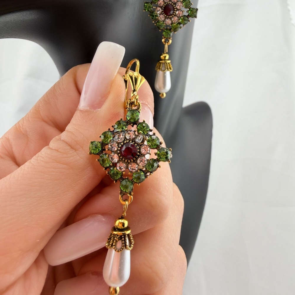 Vintage Gold and Green Floral Drop Earrings - Picture 4 of 4